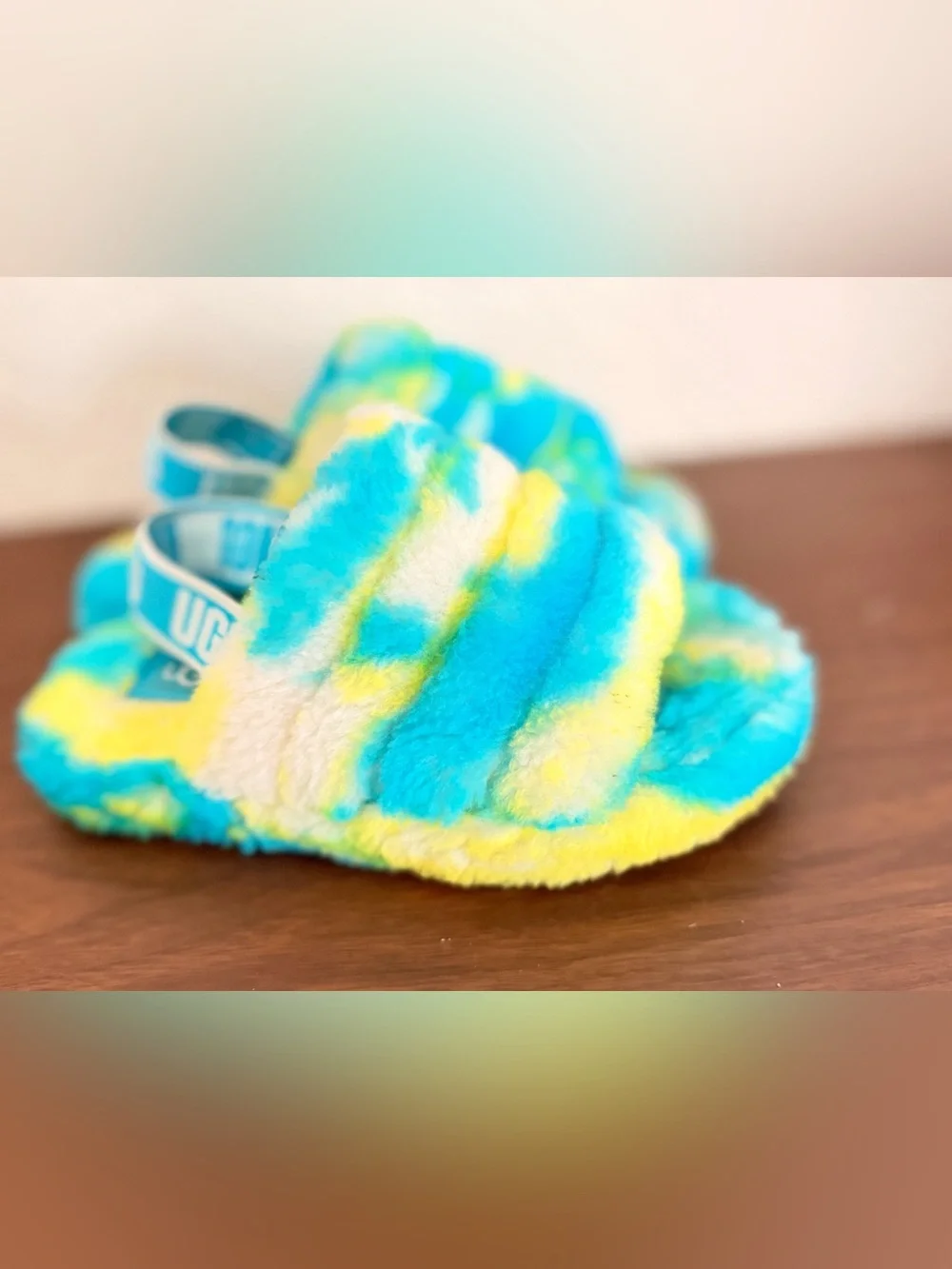 UGG Kids' Blue, Yellow & White Tie-Dye Fluff Slide size US 13 gentle used only